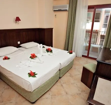 Hotel Oz Side