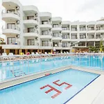 Oz Hotel Side